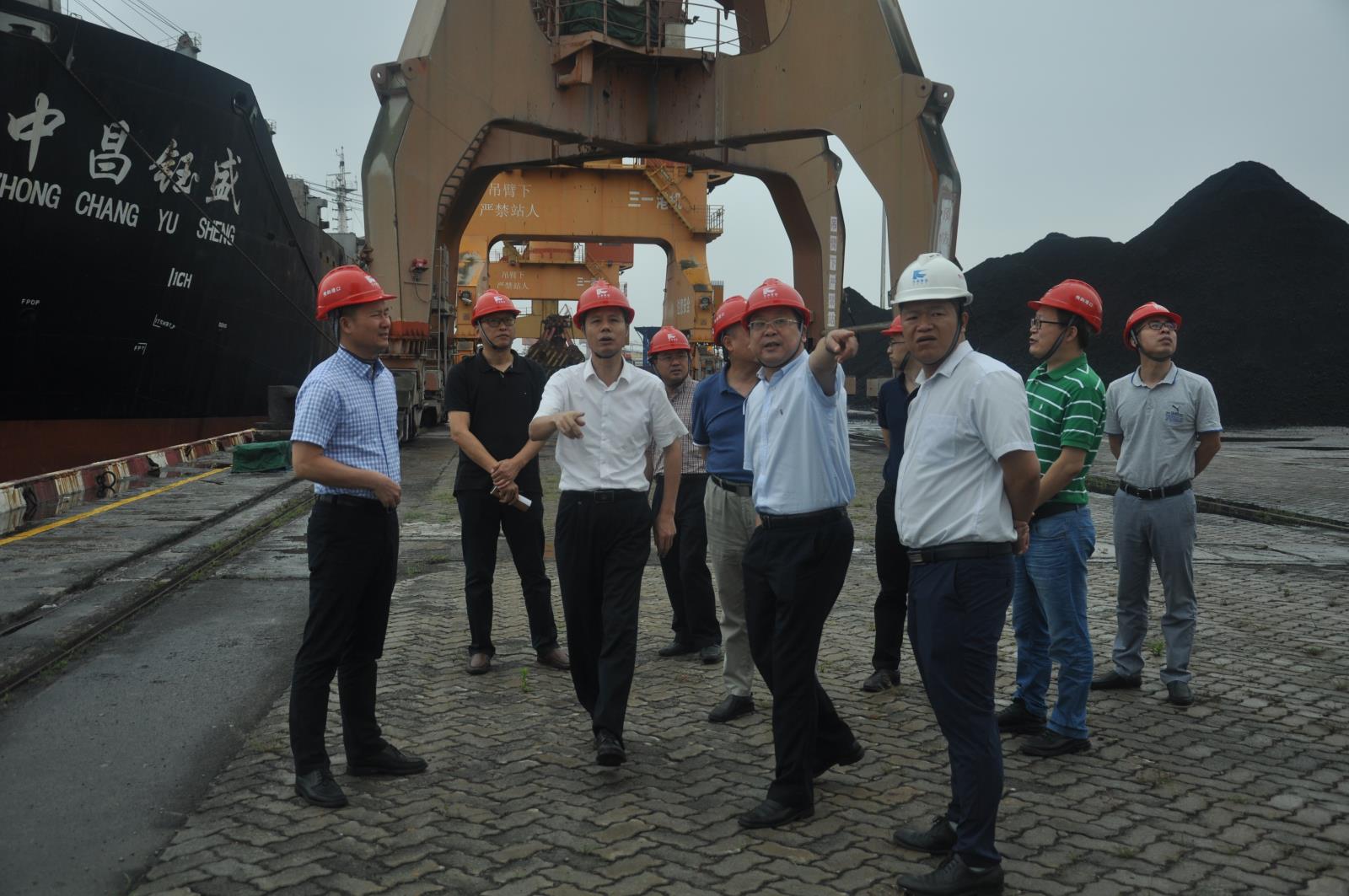福建省交通運(yùn)輸廳副廳長梁金焰調(diào)研（秀嶼現(xiàn)場）.JPG