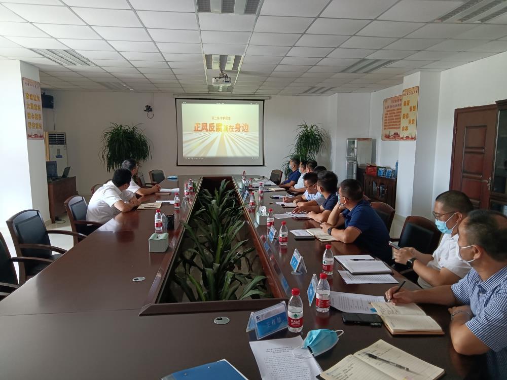 f80258a11bcb58cc209ab8e13c5d1fc.jpg f80258a11bcb58cc209ab8e13c5d1fc.jpg