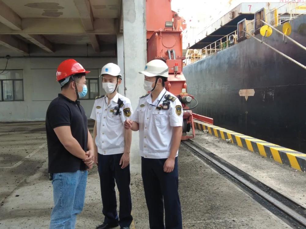 疫情防控.jpg 疫情防控.jpg