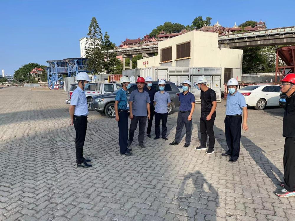 劉總.jpg 劉總.jpg