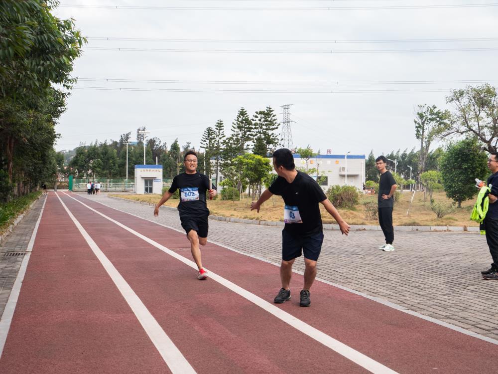 接力賽機關(guān).jpg 接力賽機關(guān).jpg