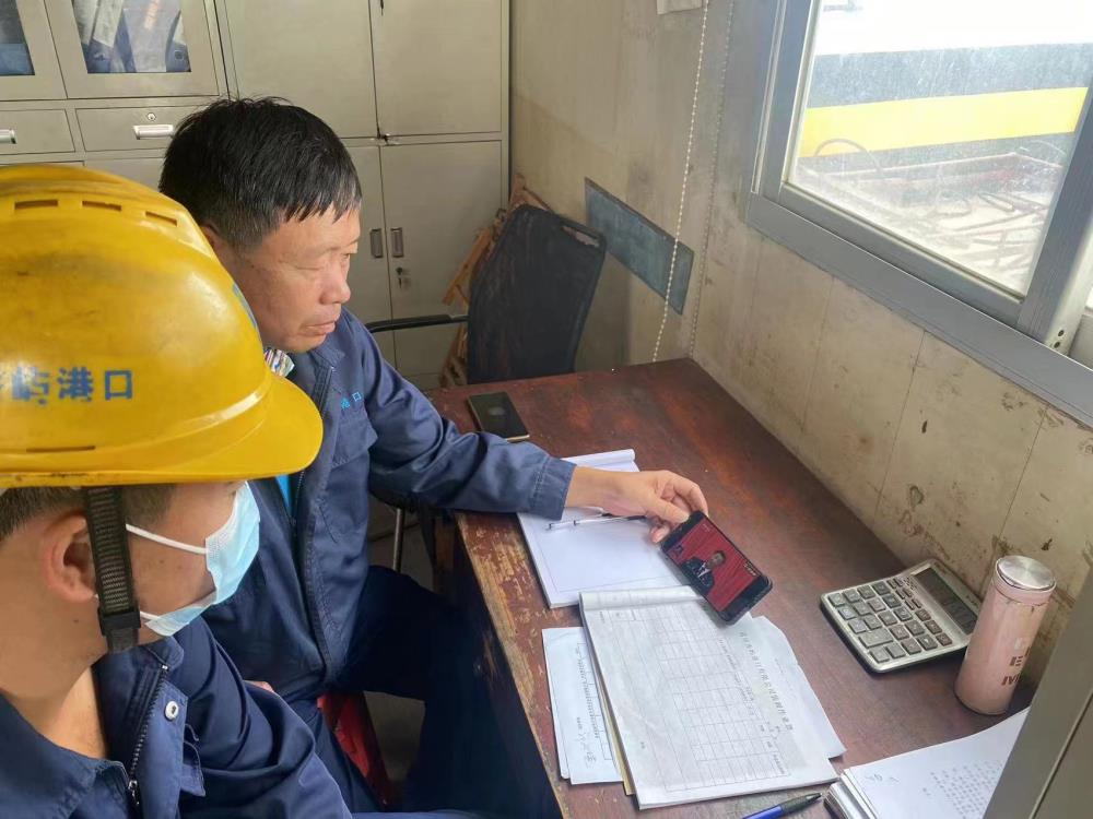 6c3d6ad9ddc27d3ff9f666feaaf7eff.jpg 6c3d6ad9ddc27d3ff9f666feaaf7eff.jpg