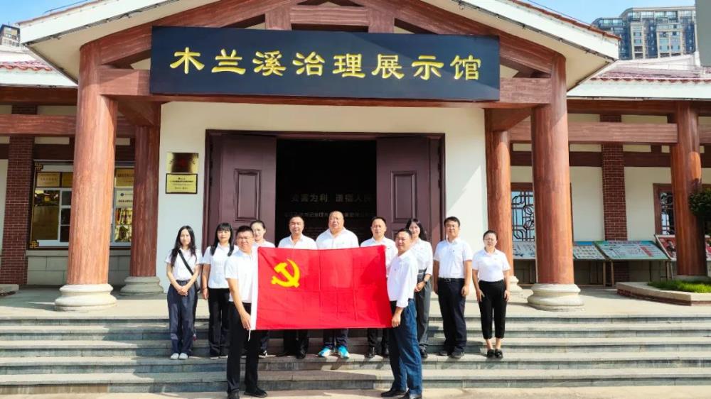 24dbf8d774d4aee6ada4821ad89a59ff.jpg 24dbf8d774d4aee6ada4821ad89a59ff.jpg